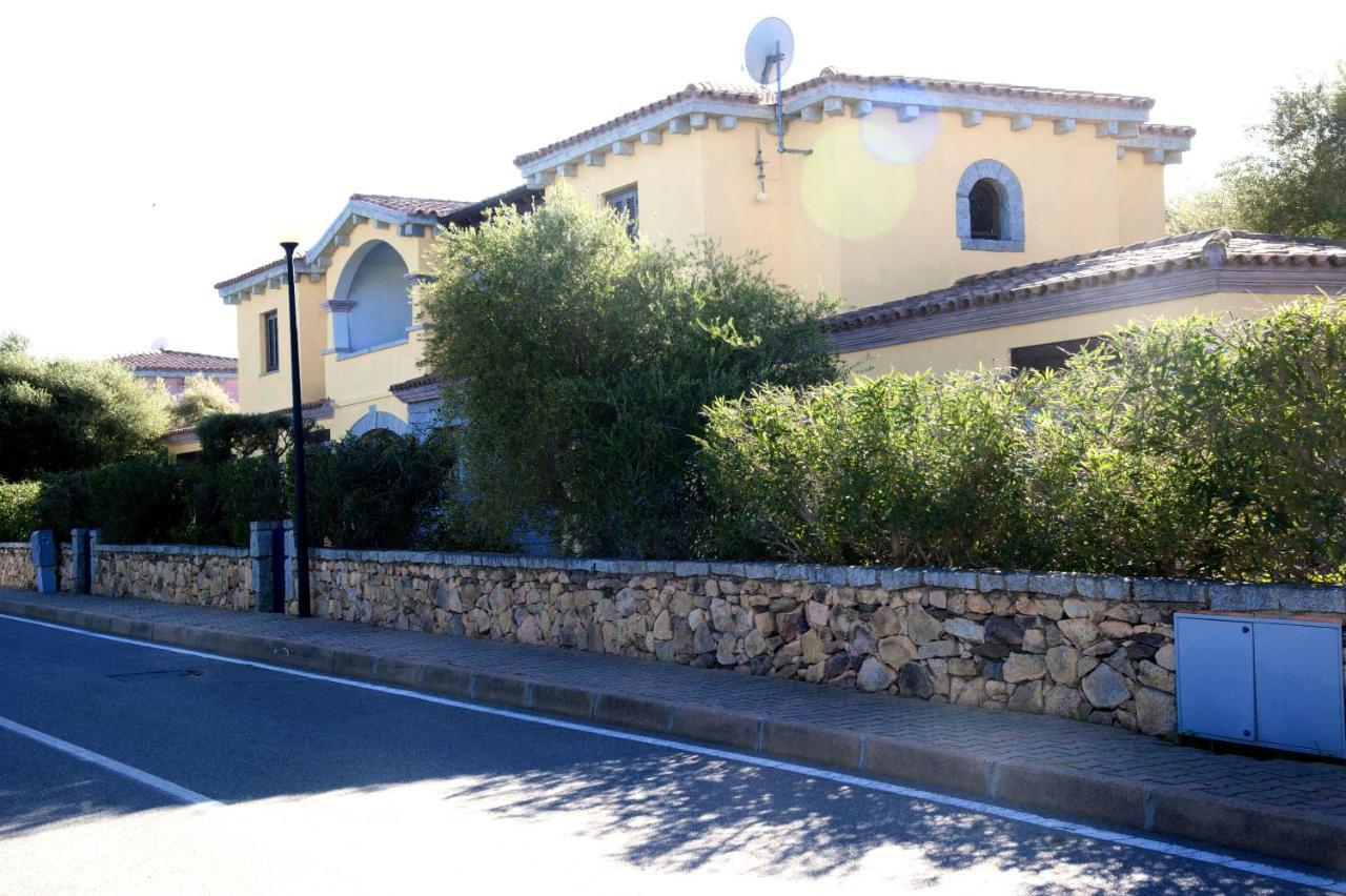 Residence Oasi E Oasi Blu San Teodoro  Exterior photo