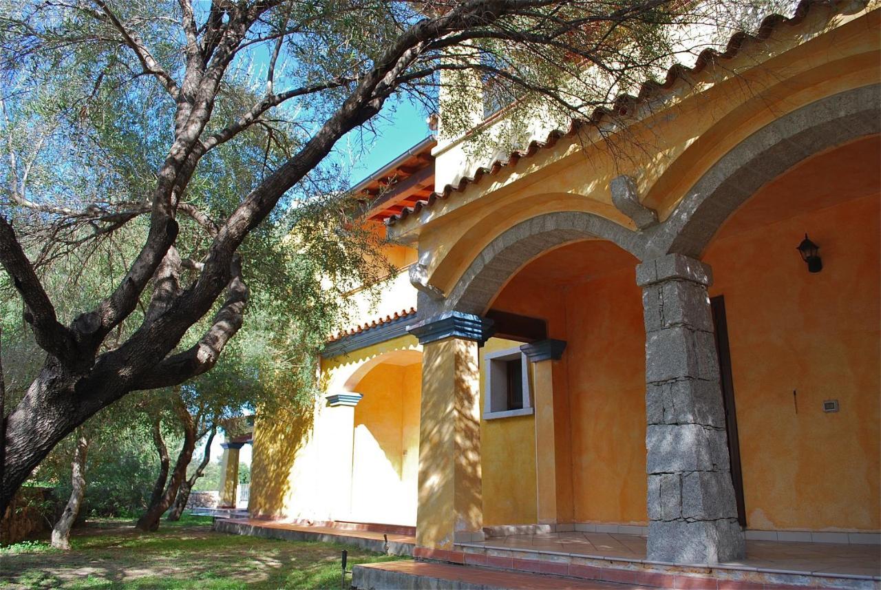 Residence Oasi E Oasi Blu San Teodoro  Exterior photo